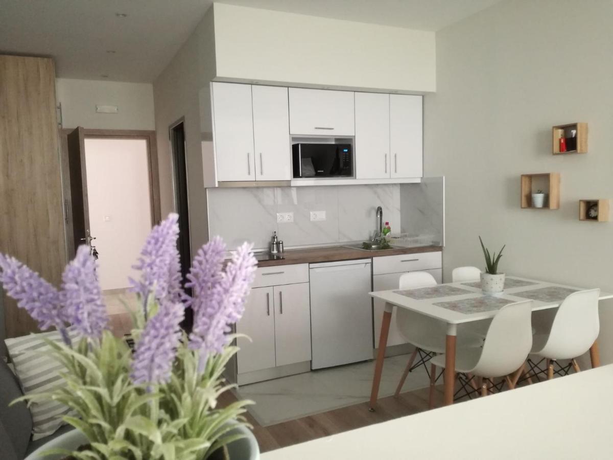 Lakones Deluxe Suites A Zewnętrze zdjęcie