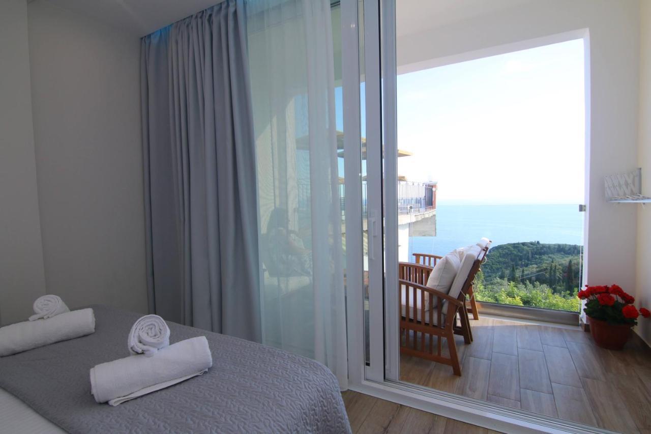 Lakones Deluxe Suites A Zewnętrze zdjęcie