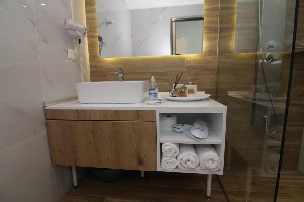Lakones Deluxe Suites A Zewnętrze zdjęcie