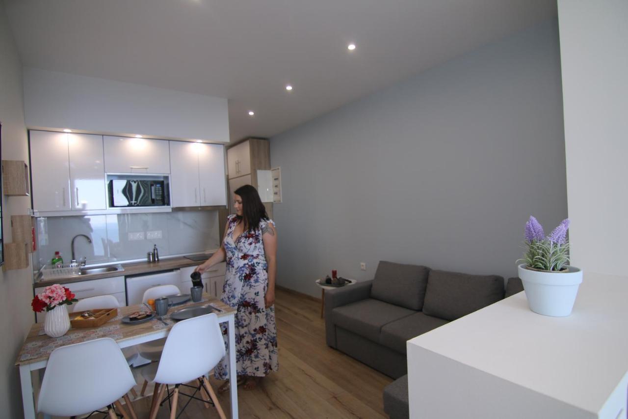 Lakones Deluxe Suites A Zewnętrze zdjęcie