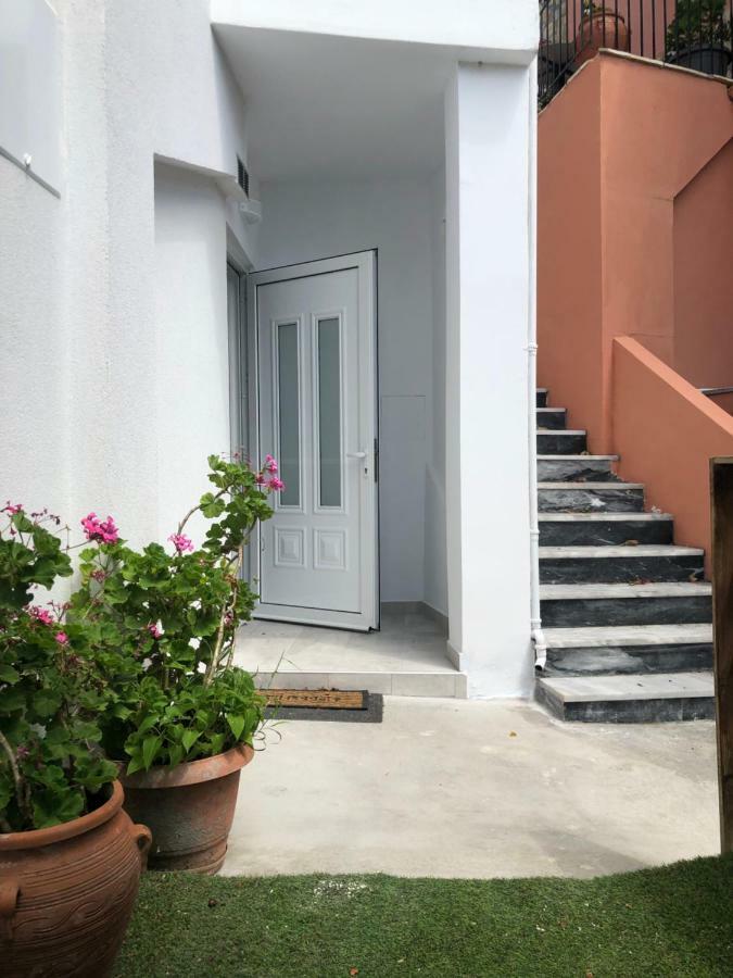 Lakones Deluxe Suites A Zewnętrze zdjęcie